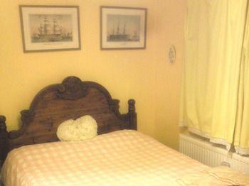 Colchester City Cottage Экстерьер фото